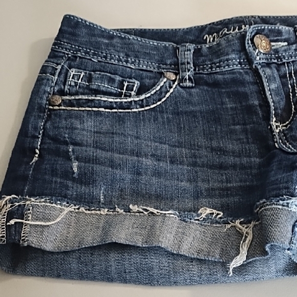 Dark Blue Jean Shorts with Frayed Cudded Hem and Decorative Stitching - Picture 4 of 15